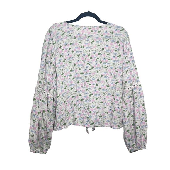 LC Lauren Conrad Floral V-Neck Blouse With Balloon Sleeves & Tie Front - Picture 2 of 12